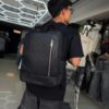 MOCHILA LV RELIEVE FLOR NEGRO 250101
