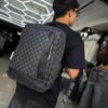 MOCHILA LV CUADRO NEGRO-AZUL 250101