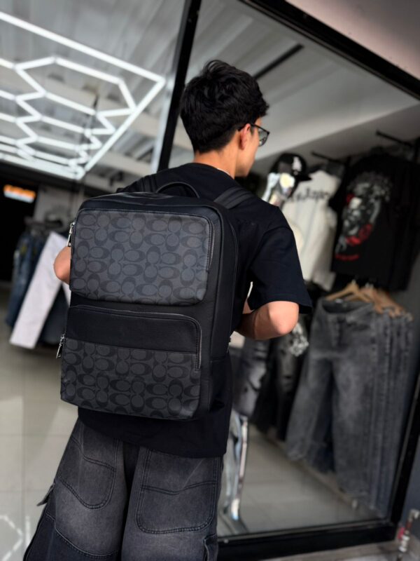 MOCHILA CH DOBLE BOLSILLOS GRIS-NEGRO 250610
