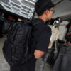 MOCHILA LV RELIEVE FLOR NEGRO 8811