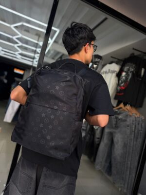 MOCHILA LV FLOR BASICO NEGRO 9189-9-3