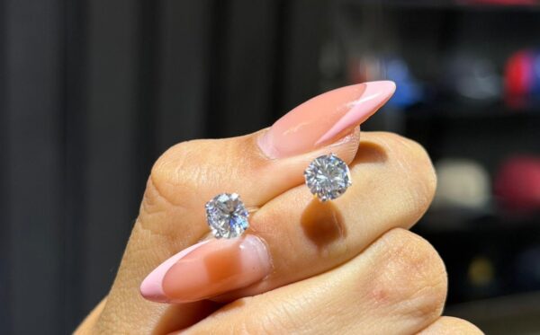 AROS REDONDOS BRILLANTE 8MM ZIRCON PLATA 925 UNISEX (1,36GR)