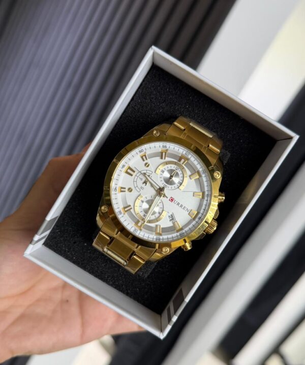 RELOJ CURREN CRONOGRAFOS MOVIMIENTO CUARZO DORADO BLANCO M8360