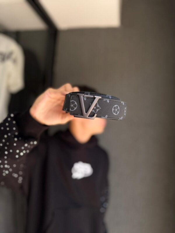 CINTURON LV FLOR BLACK-GRIS-CROMADO