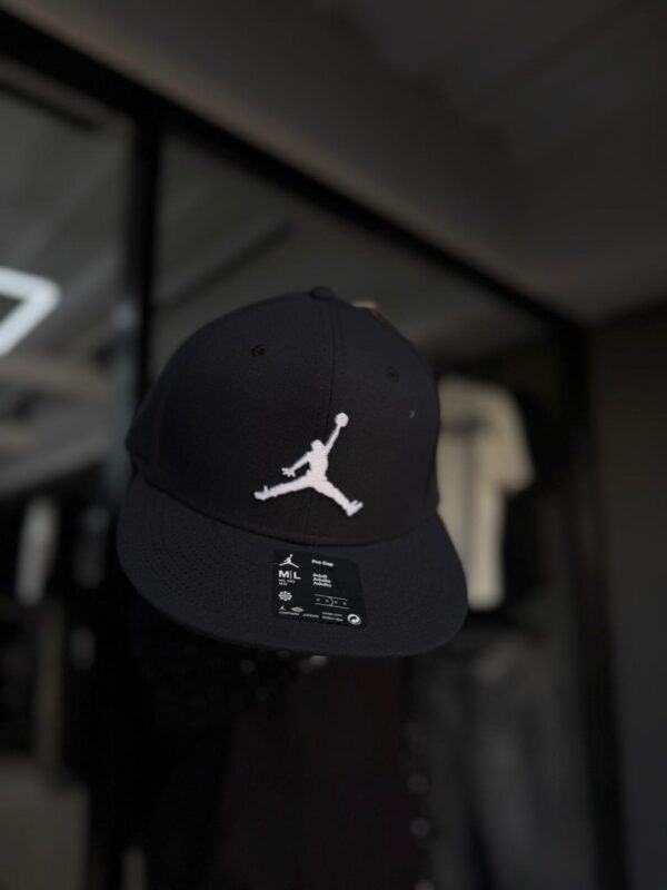 JOCKEY SNAPBACK PLANO JORDAN JUMPMAN PRO BLACK-WHITE FV5296010