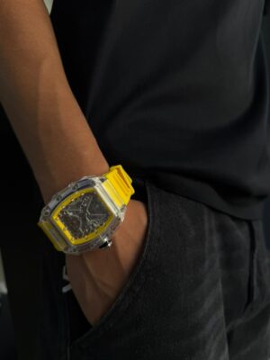 WhatsApp Image 2026-01-22 at 7.10.47 PM RELOJ AUTOMATICO TUBULAR CASUAL AMARILLO SIN CAJA