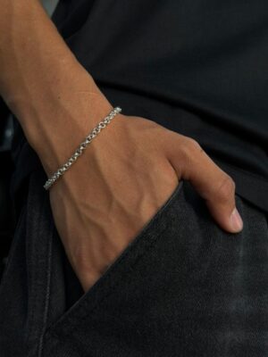 WhatsApp Image 2026-01-22 at 7.12.03 PM (4) PULSERA ROLO FINA LEY 925 CABALLERO (6.24GR) 21CM