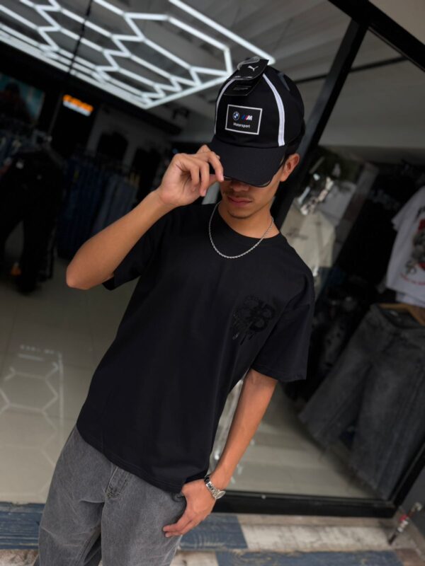 POLERA THIS IS NOT BALENCIAGA BLACK OVERSIZE JH98001