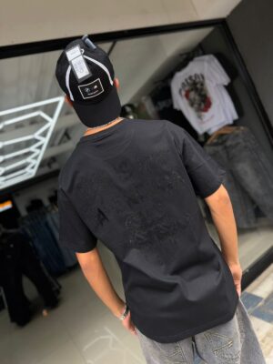 POLERA THIS IS NOT BALENCIAGA BLACK OVERSIZE JH98001