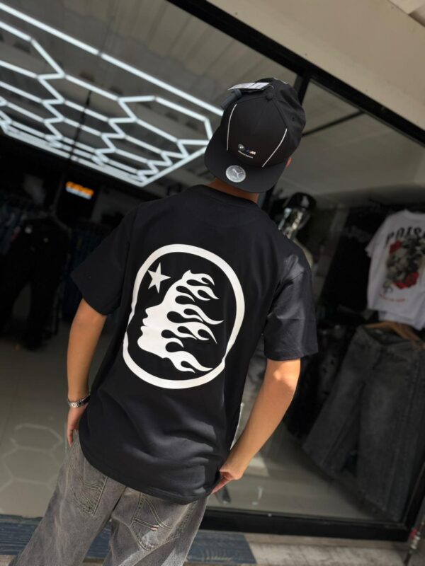 POLERA HELLSTAR BLACK-WHITE BRILLANTE OVERSIZE JH98001