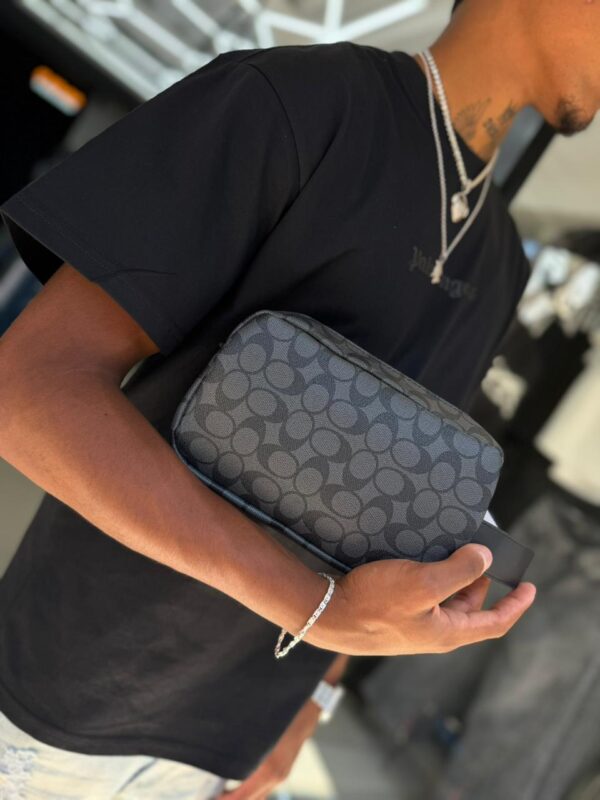 BOLSO DE MANO CH BASICO CUADRO NEGRO-GRIS PEQUEÑO