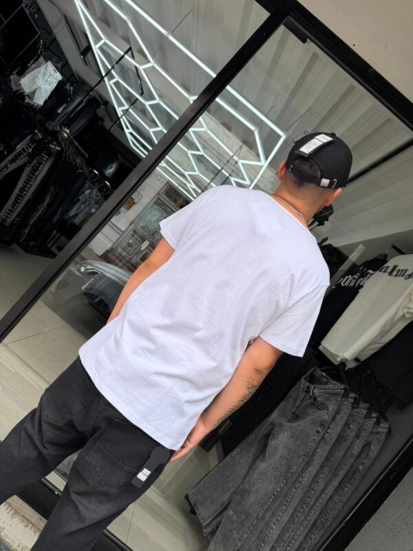 POLERA CALABERA-LENTES WHITE OVERSIZE