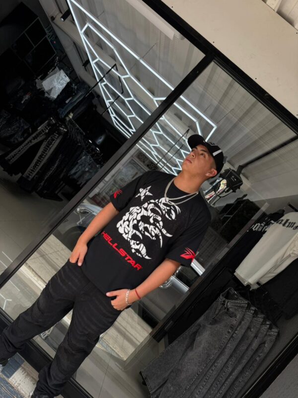 POLERA HELLSTAR BLACK-RED-WHITE OVERSIZE