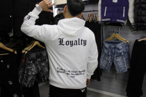 WhatsApp Image 2026-01-29 at 4.11.41 PM POLERON BLANCO LOYALTY LUAP OVERSIZE