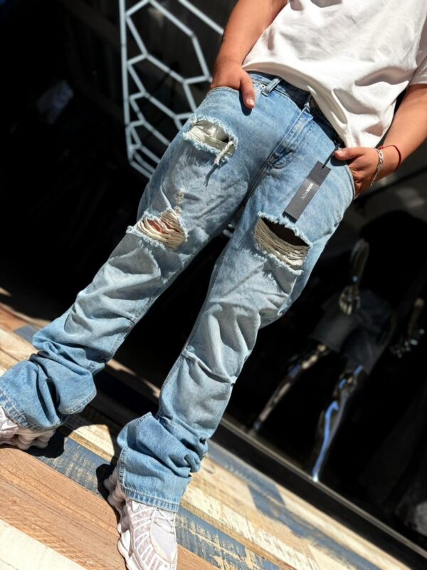 WhatsApp Image 2026-01-30 at 11.39.46 AM (1) JEANS FASHION NOVA FLARE LIGHT WASH ZDF01D520031