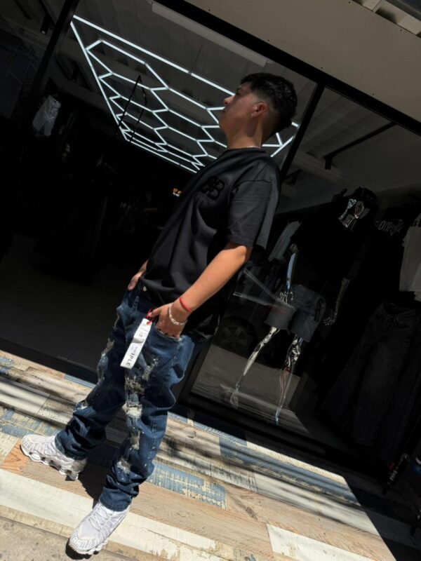 WhatsApp Image 2026-01-30 at 12.30.33 PM (2) JEANS PURPLE AZUL SLIM FIT MJ09