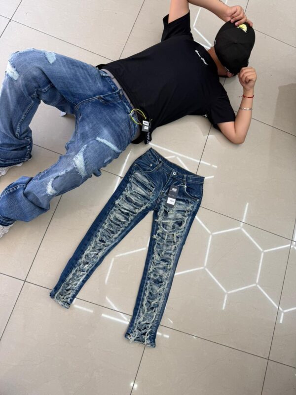 WhatsApp Image 2026-01-30 at 12.54.22 PM JEANS NIÑO PVP AZUL SLIM FIT XT-549