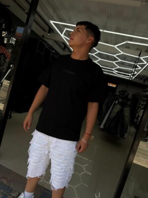 WhatsApp Image 2026-01-30 at 4.40.05 PM SHORT M-STAR BLANCO-RASGADO M-9069
