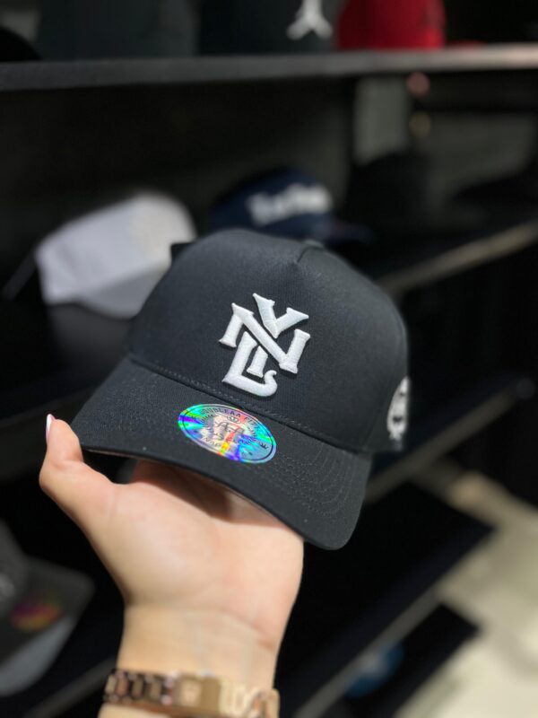 JOCKEY DOBLE AA CURVO NYC BLACK-WHITE AJUSTABLE