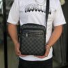 BOLSO LV BLACK CUERO CUADRO GRIS 5170-2
