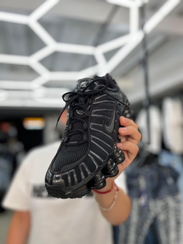 ZAPATILLA NIKE SHOX BLACK HOMBRE