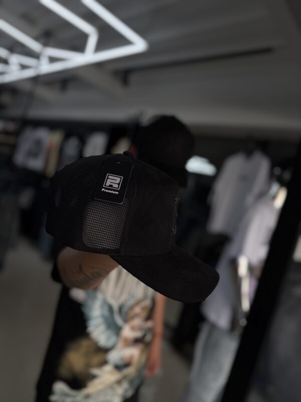 JOCKEY PREMIUM CAP CURVO B BLACK CON MALLA HOMBRE AJUSTABLE