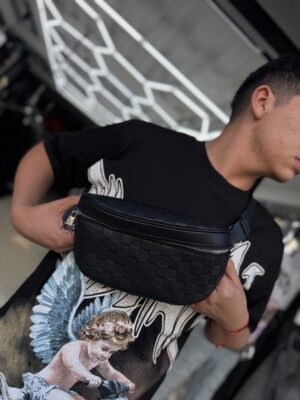 IMG_4974 BANANO LV CUADRO BLACK HOMBRE 203-1