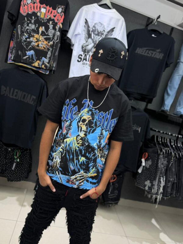 POLERA LIFE HUSTLERS OVERSIZE BLACK H8300
