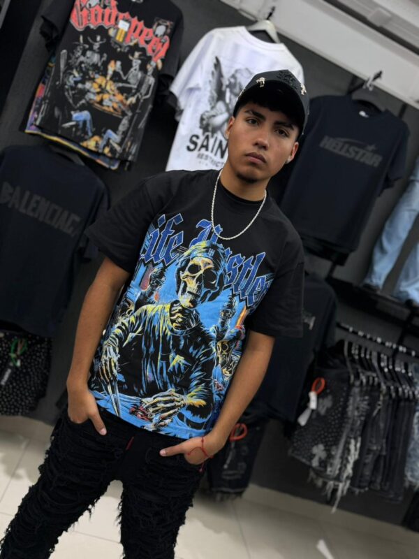POLERA LIFE HUSTLERS OVERSIZE BLACK H8300