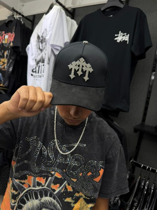 JOCKEY CURVO BARBA HEARTS -CHROME HEARTS NEGRO CRUZ BRILLO DORADO MEXICANO