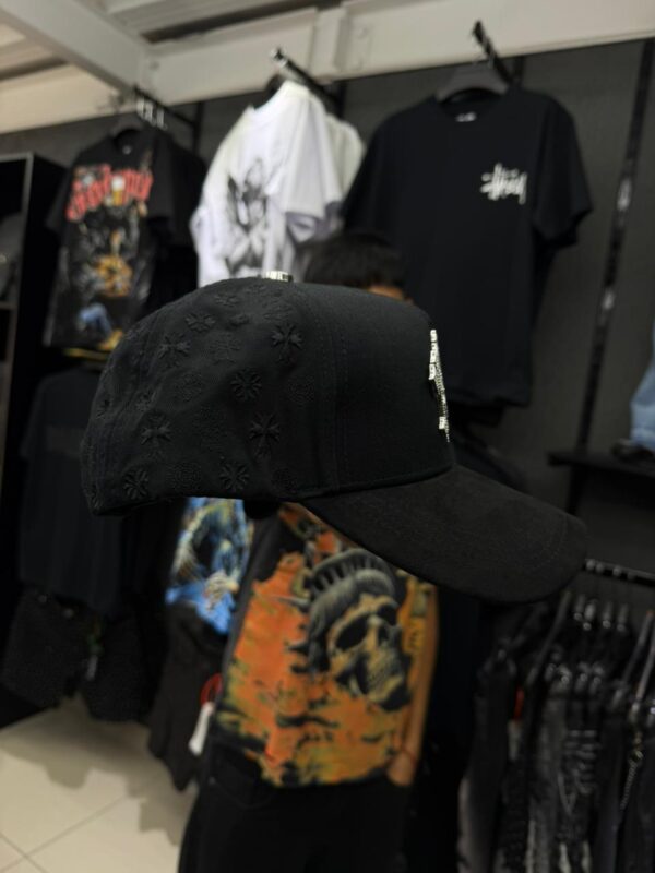 JOCKEY CURVO BARBA HEARTS -CHROME HEARTS NEGRO CRUZ BRILLO DORADO MEXICANO