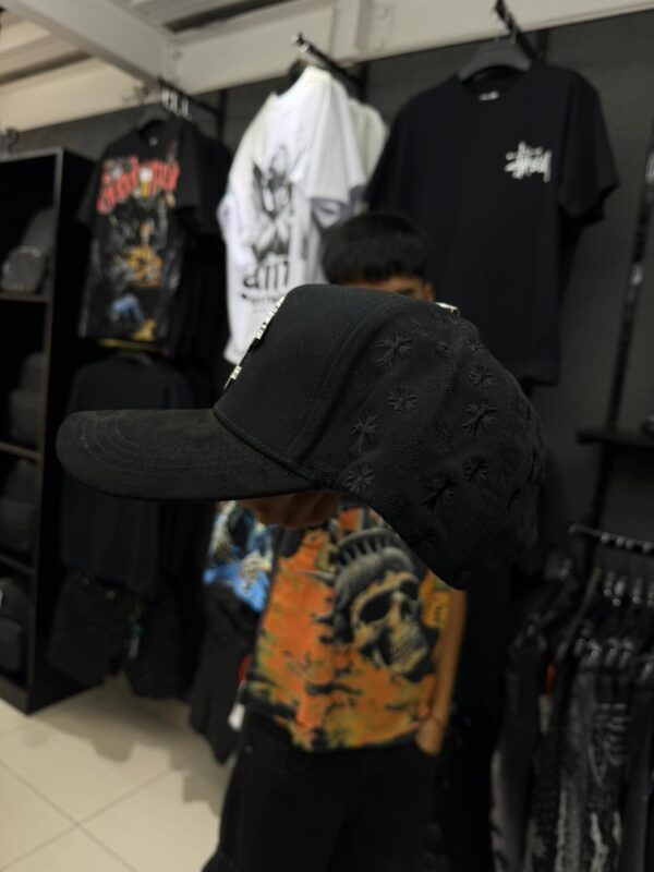JOCKEY CURVO BARBA HEARTS -CHROME HEARTS NEGRO CRUZ BRILLO DORADO MEXICANO