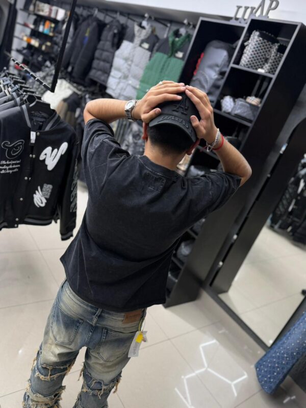 POLERA GODSPEED ESTATUA DE LA LIBERTAD NEGRA G6201