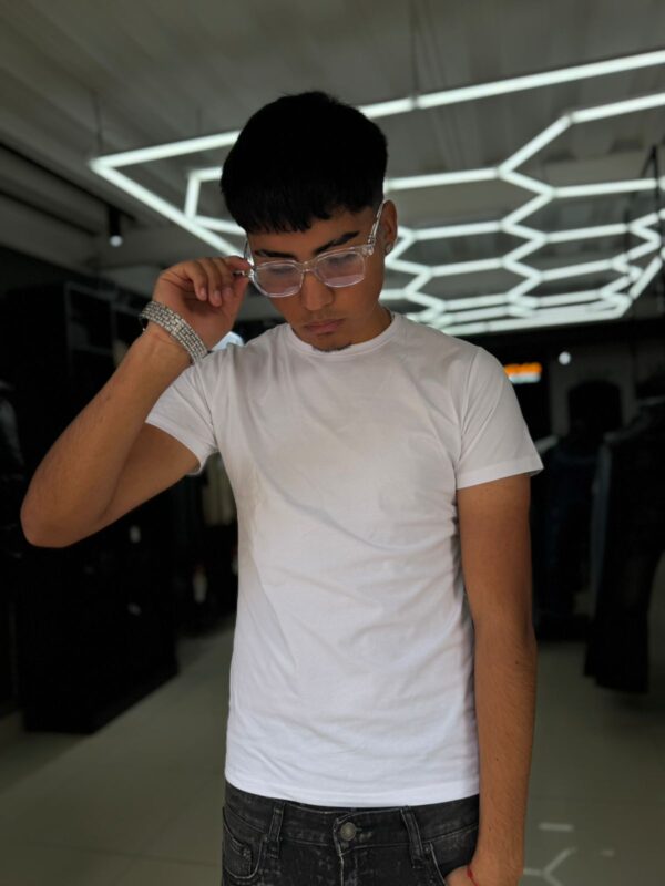 POLERA BASICA BLANCA LOGEQI LIMITED