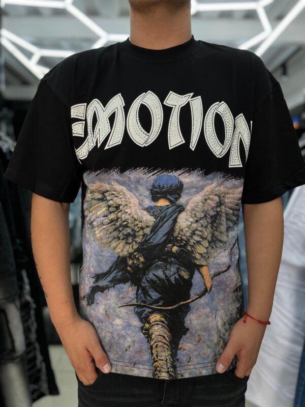 POLERA MIXED EMOTION ANGEL FLECH ADIAMANTADO BLACK OVERSIZE