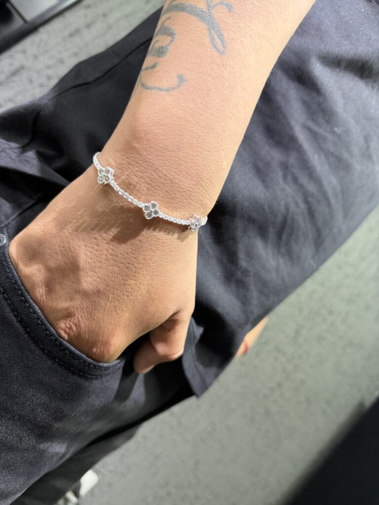 PULSERA VAN CLEEF FLOR CON ZIRCON PLATA 925 (5GR) 18CM