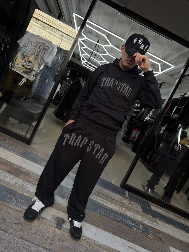CONJUNTO TRAPSTAR 2 PIEZAS BLACK UNISEX