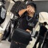 BOLSO LV FLOR CON MONEDERO RELIEVE BLACK 6388