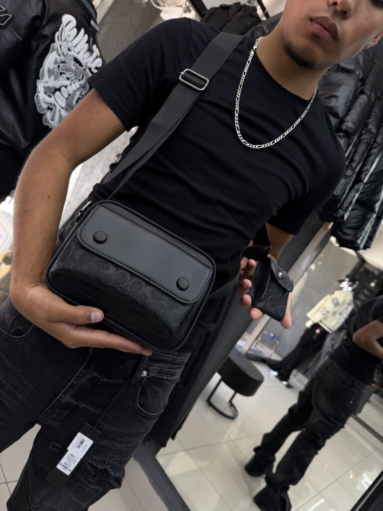 BOLSO CH RELIEVE CON MONEDERO BLACK 6387