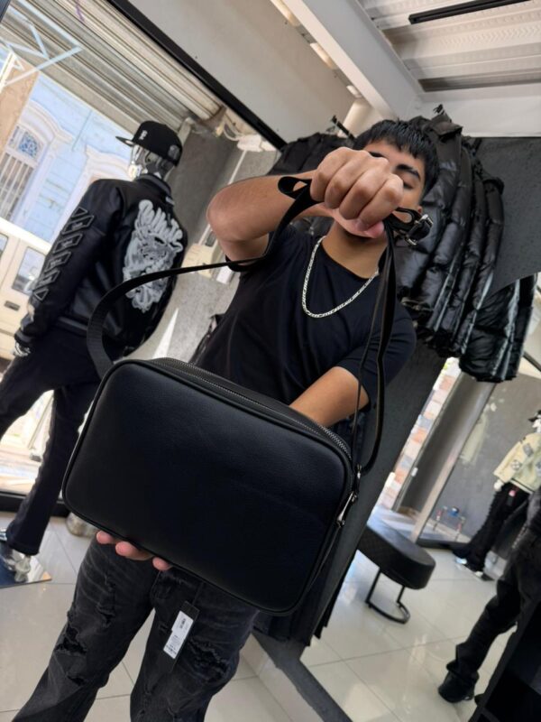 BOLSO CH RELIEVE BLACK GRANDE 7587