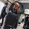 BOLSO LV RELIEVE CUADRO NEGRO PEQUEÑO 6385
