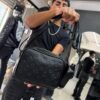 BOLSO LV RELIEVE FLOR CON MONEDERO NEGRO 5368