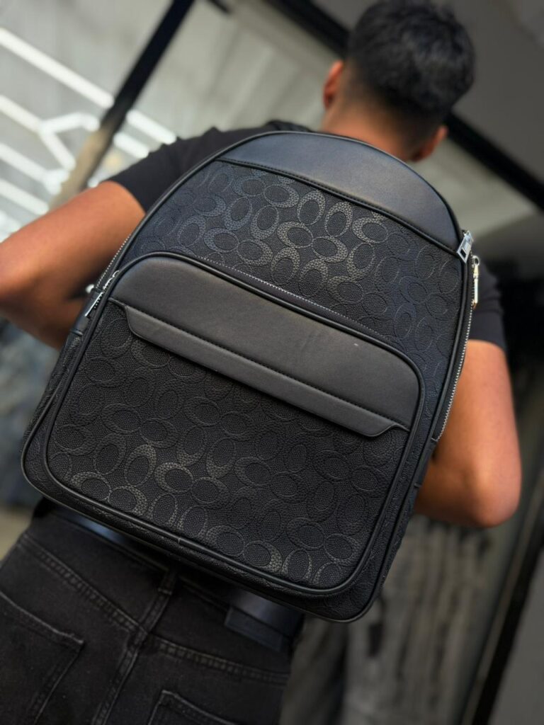 MOCHILA CH RELIEVE NEGRO 251210