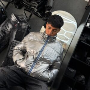 CHAQUETA GRIS BRILLANTE HD6109