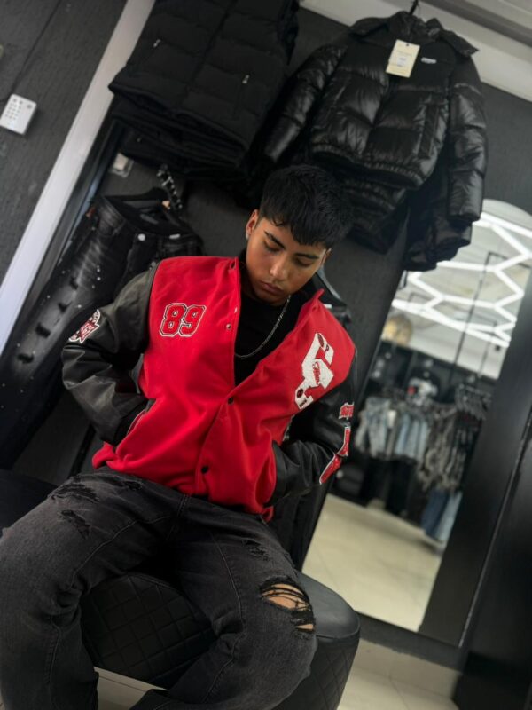 CHAQUETA ROJA HD6099