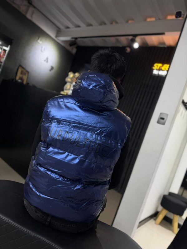 CHAQUETA MANGA CORTA AZUL BRILLANTE HUSTLA HT5708