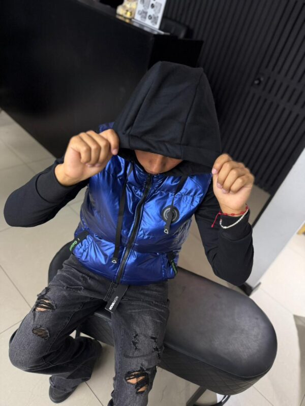 CHAQUETA SIN MANGA HUSTLA AZUL BRILLANTE HOMBRE HD6113