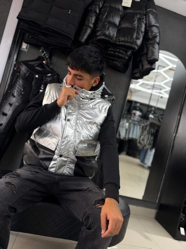 CHAQUETA SIN MANGA GRIS HT5708