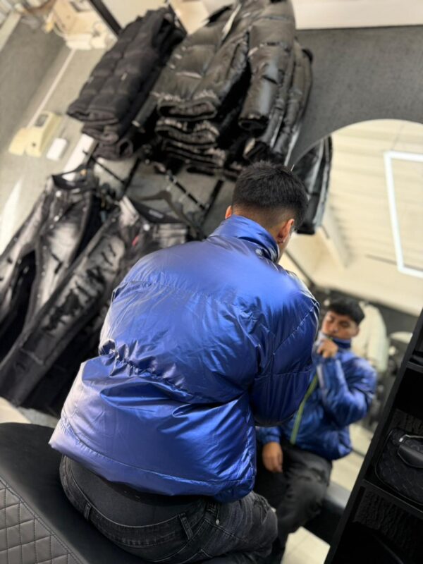 CHAQUETA AZUL MANGA LARGA HD6109