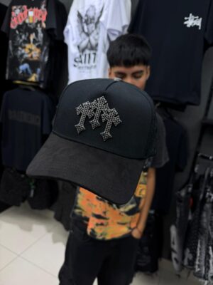 WhatsApp Image 2026-04-30 at 1.35.42 PM(5) JOCKEY CURVO BARBA HEARTS-CHROME HEARTS BLACK CRUZ BRILLO MEXICO